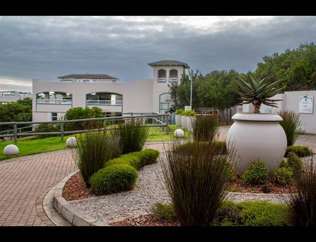 4 BEDROOM APARTMENT FOR SALE IN PINNACLE POINT GOLF ESTATE